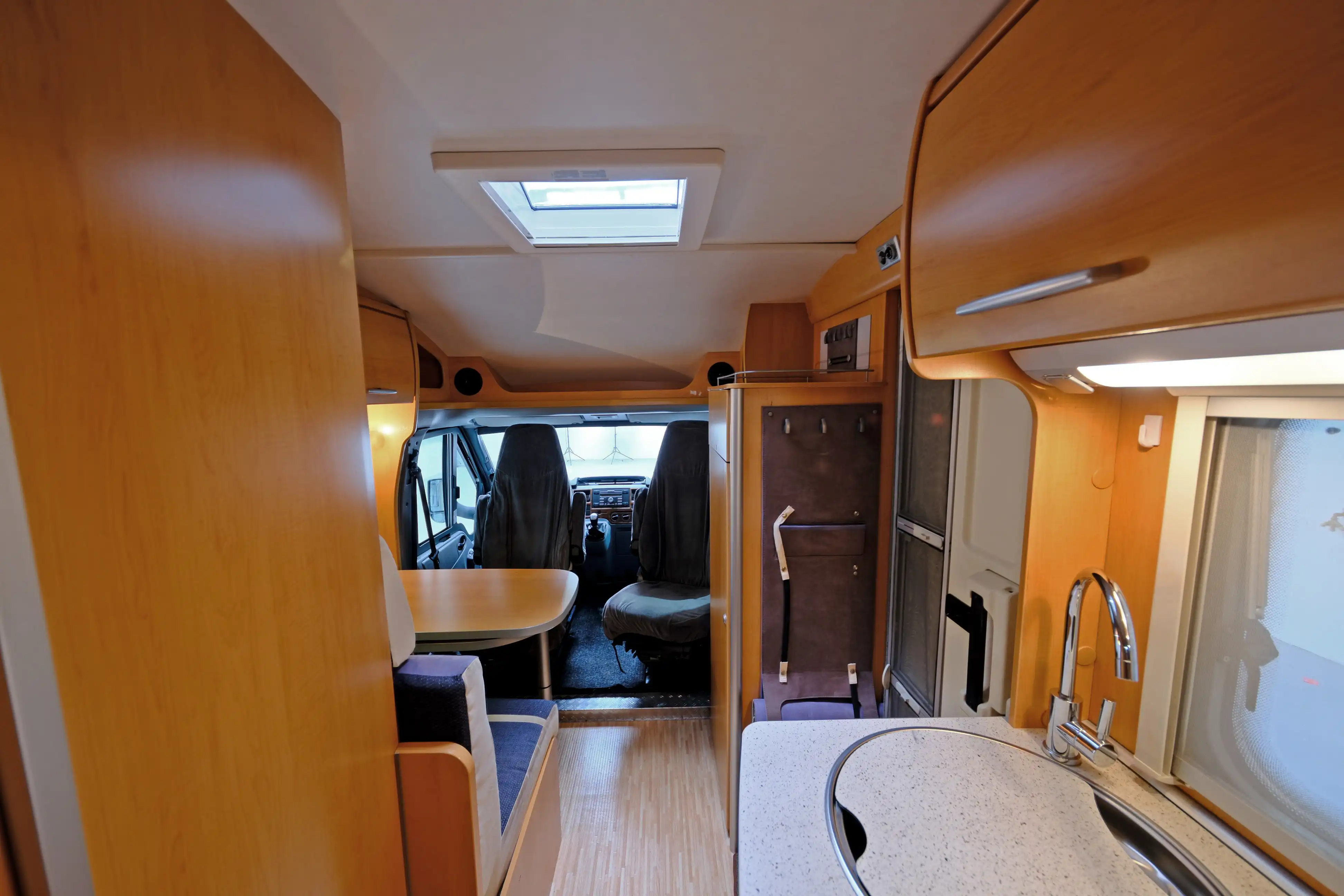HYMER-ERIBA Van 572 